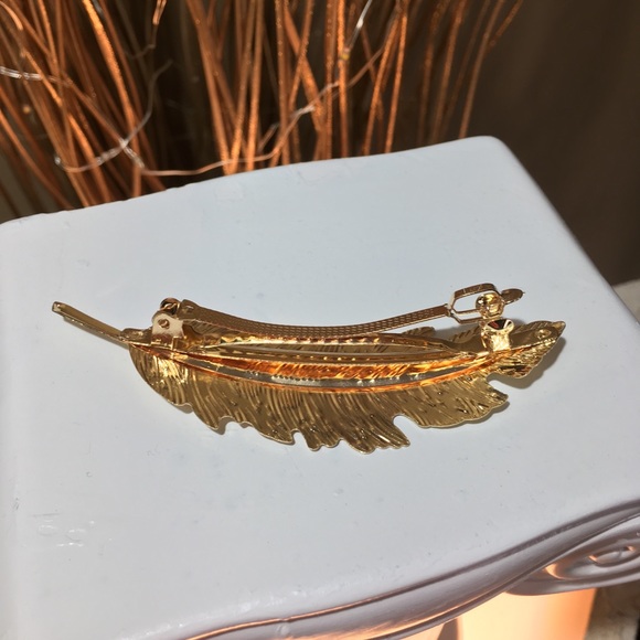 Jewelry - Picture 6 of 8